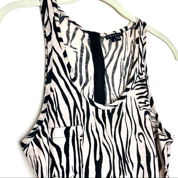 Theory Zebra Print Top - Picture 2 of 7